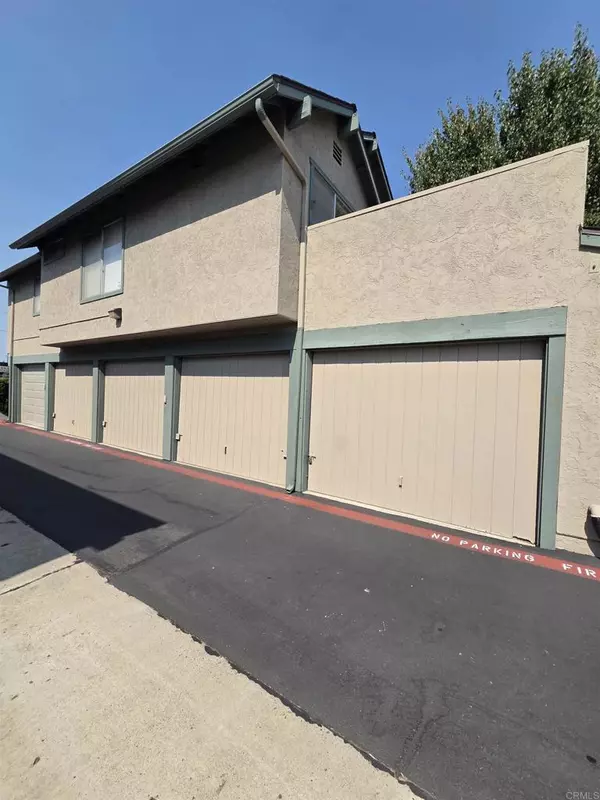 El Cajon, CA 92019,1123 Decker Street ##D