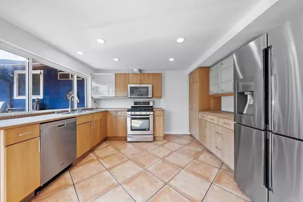 Chula Vista, CA 91910,694 Calma PL
