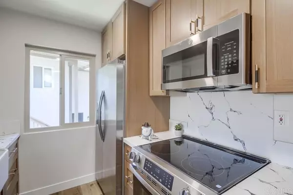 6548 Bell Bluff AVE, San Diego, CA 92119