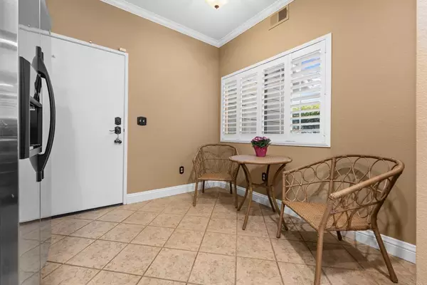 San Diego, CA 92130,13323 Kibbings Rd