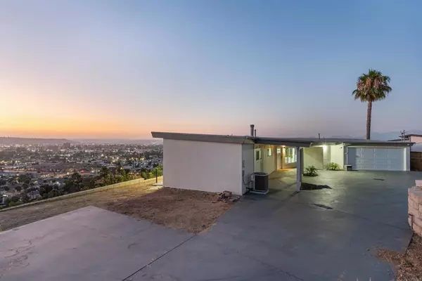 El Cajon, CA 92020,1110 Monterey DR