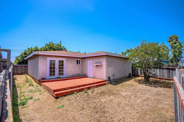 Imperial Beach, CA 91932,765 Elkwood Ave