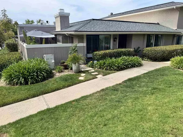 7975 Playmor Ter, San Diego, CA 92122