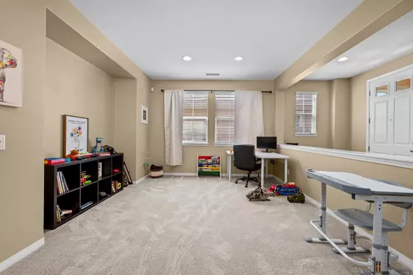 Temecula, CA 92592,32113 Sycamore Ct