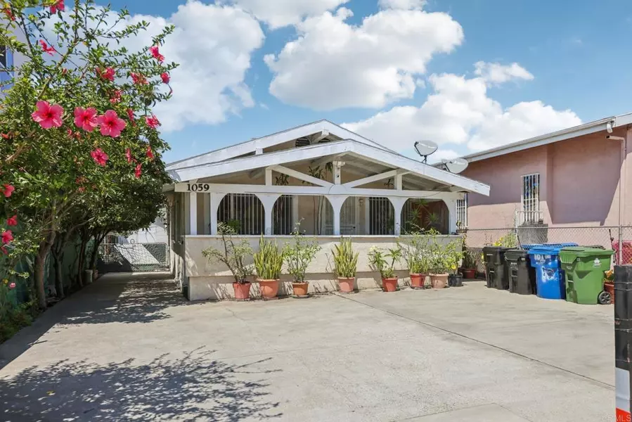 1059 N Wilton PL, Los Angeles, CA 90038
