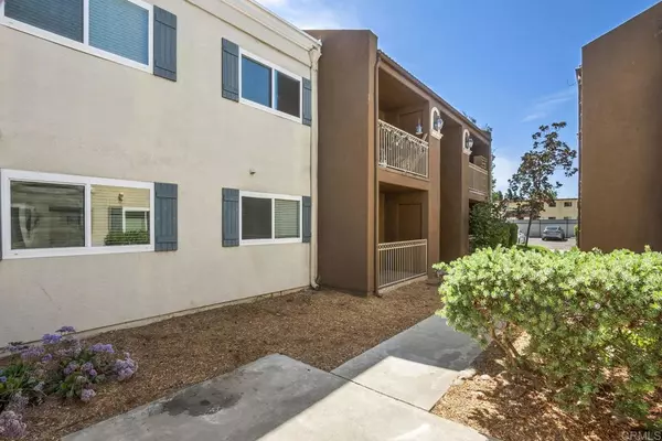 El Cajon, CA 92020,550 Graves AVE #16