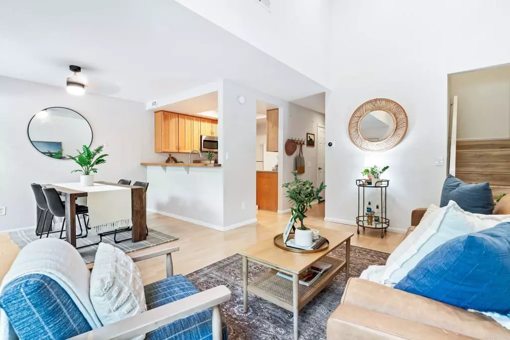 La Mesa, CA 91942,5440 Baltimore DR #90