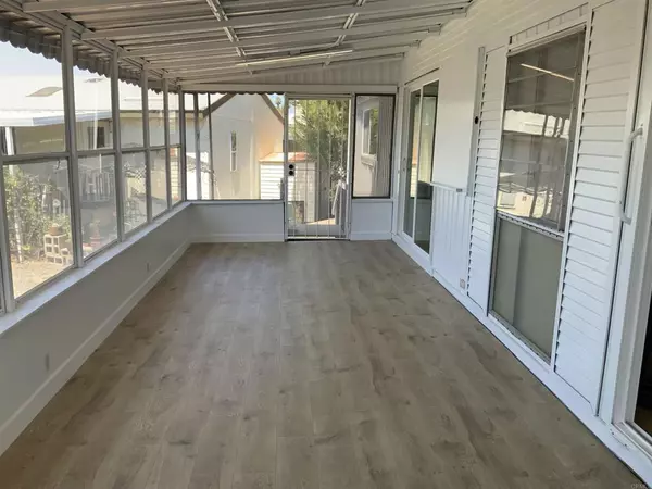 El Cajon, CA 92019,410 S First ST #131