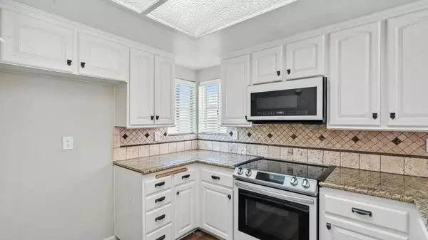 Spring Valley, CA 91977,2126 Kings View CIR