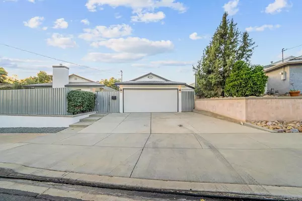 La Mesa, CA 91942,5975 N Nagel Street