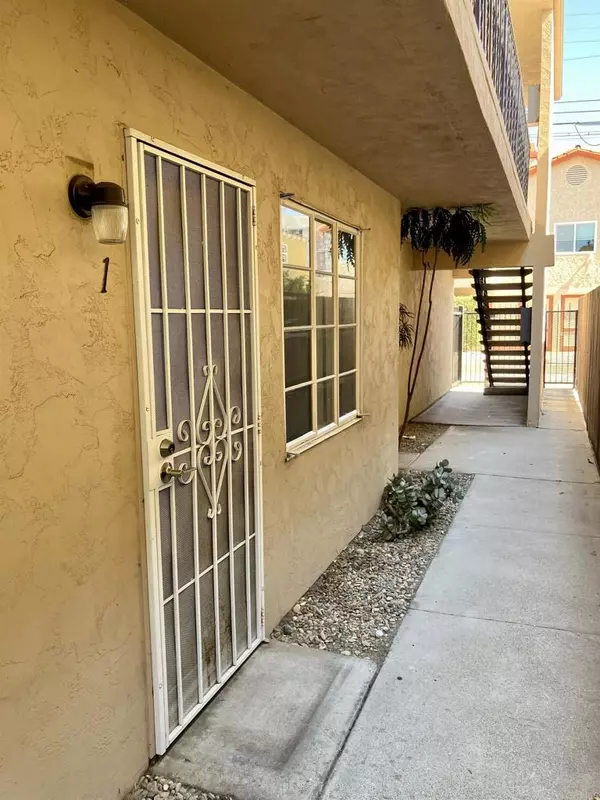 San Diego, CA 92104,3979 Illinois ##1