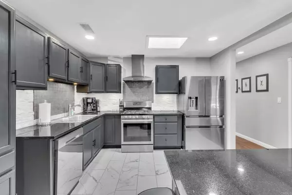 El Cajon, CA 92021,1658 N Mollison AVE
