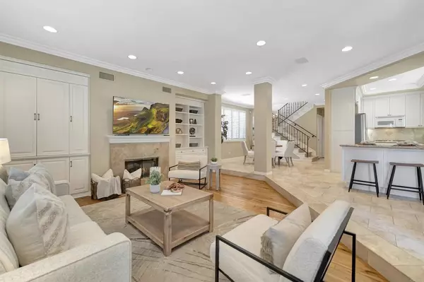 Newport Beach, CA 92661,509 W Balboa BLVD