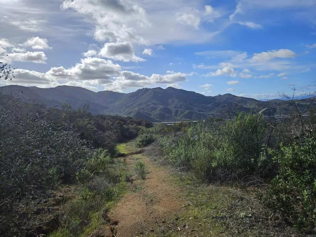Escondido, CA 92026,0 Highway 395