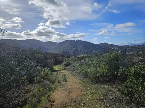 Escondido, CA 92026,0 Highway 395