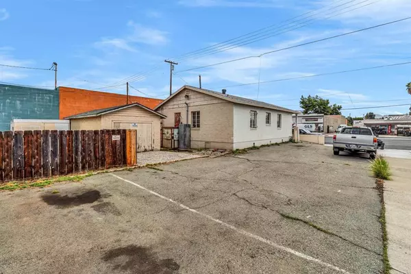 El Cajon, CA 92021,1258 Broadway