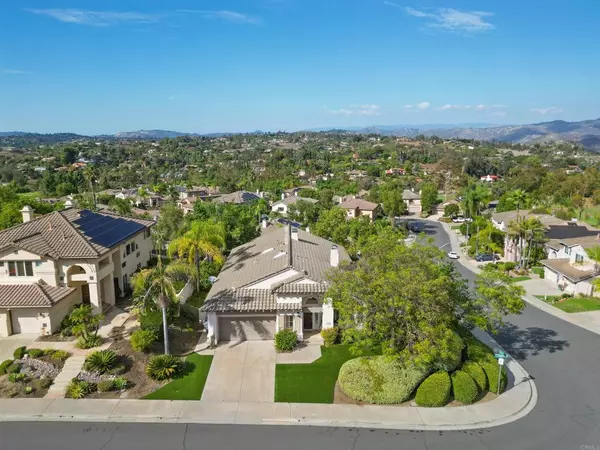 Escondido, CA 92025,1052 Calle De Lepanto