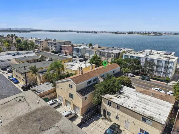 San Diego, CA 92109,3843 Riviera DR #1