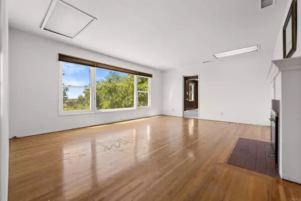 La Mesa, CA 91942,4800 Lee AVE