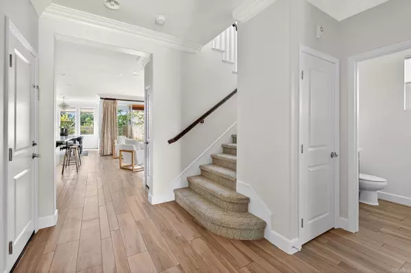 San Diego, CA 92130,7001 Via Agave