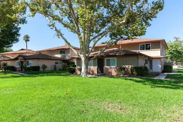Santee, CA 92071,8842 Mission Vega Ct #3