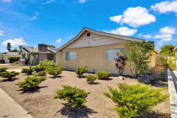 La Mesa, CA 91942,4740 Normandie PL