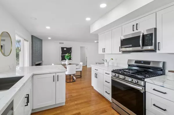 Poway, CA 92064,13565 Pequot DR