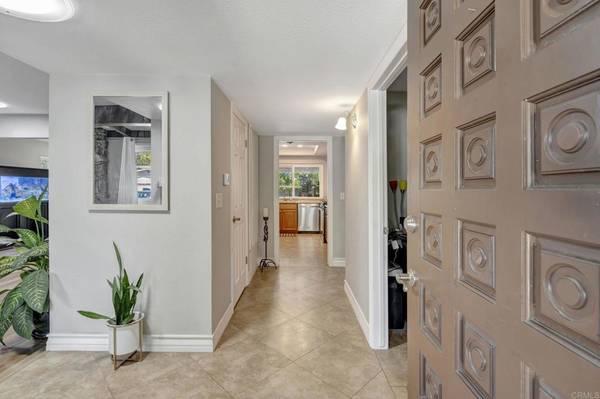 La Mesa, CA 91941,10743 Flambeau PL