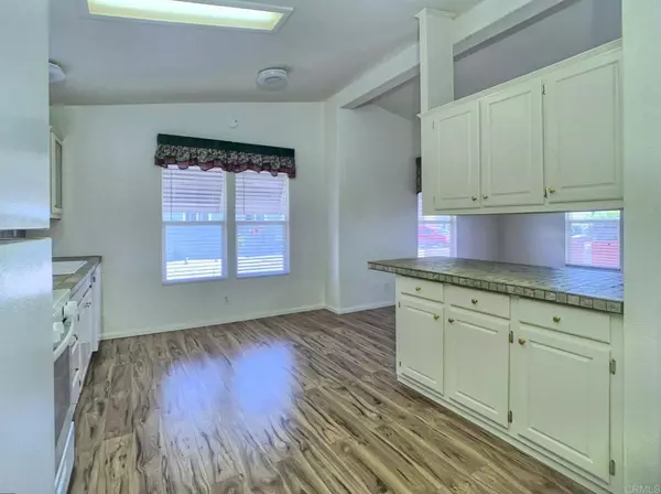 El Cajon, CA 92021,260 E Bradley Ave #51