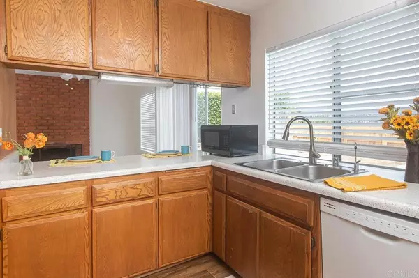 Santee, CA 92071,9867 Via Francis