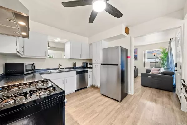 San Diego, CA 92105,5757 Streamview DR