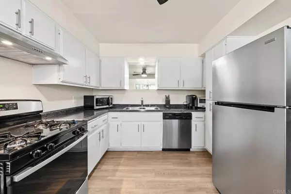 San Diego, CA 92105,5757 Streamview DR