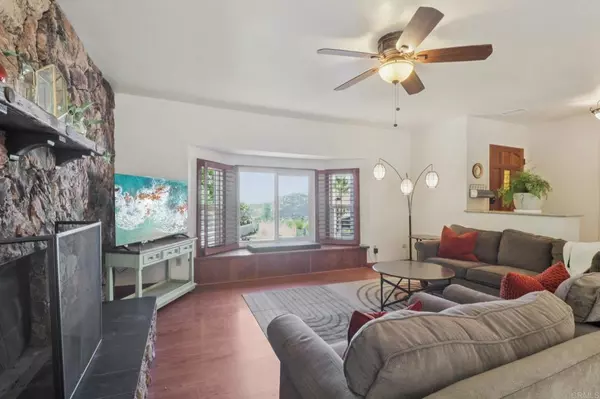 Alpine, CA 91901,1921 Via Corina