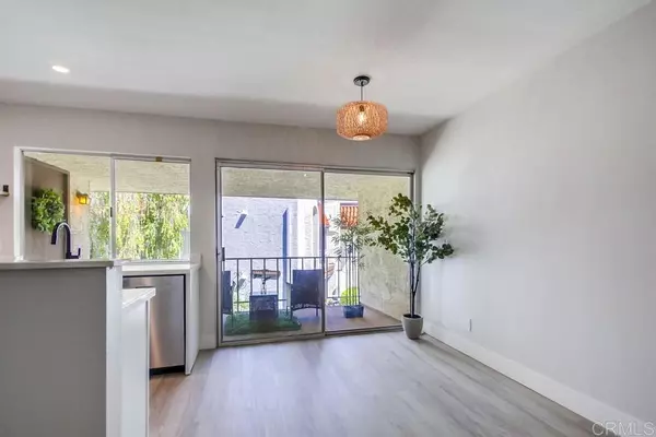 San Diego, CA 92119,6878 Navajo Rd #70