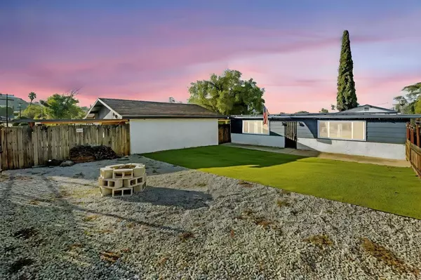 El Cajon, CA 92021,8273 Melrose LN