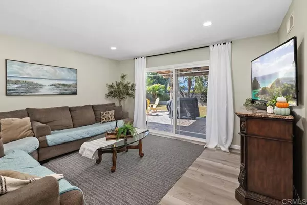 San Diego, CA 92122,3542 Governor DR