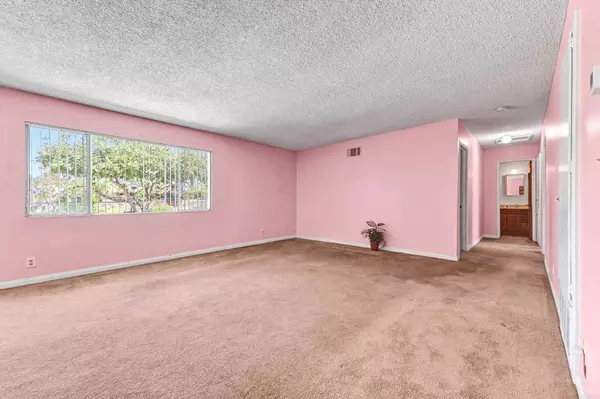 Cardiff By The Sea, CA 92007,1044 Nolbey ST