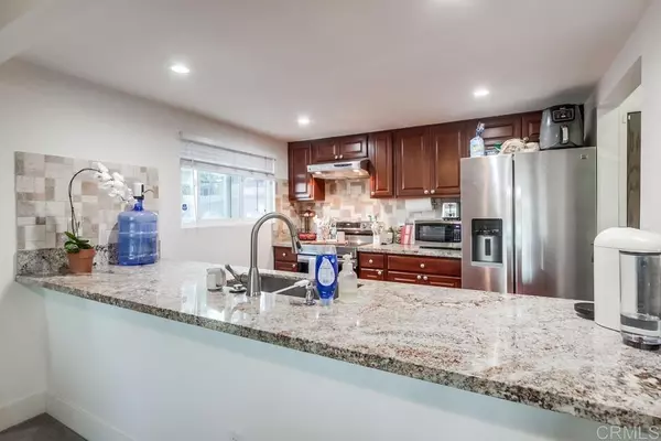 El Cajon, CA 92020,168 S Pierce ST