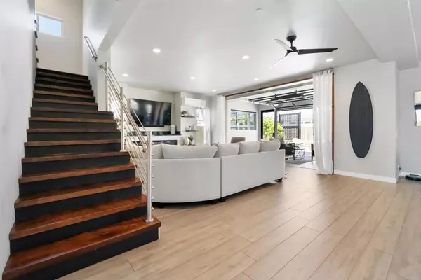 San Diego, CA 92109,1270 Emerald ST