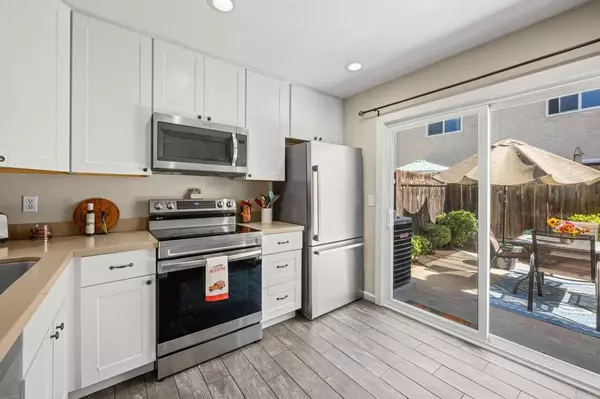 Santee, CA 92071,10323 Restful Ct