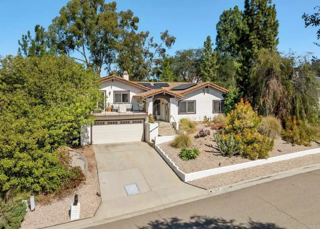 Escondido, CA 92026,10512 Moon View WAY