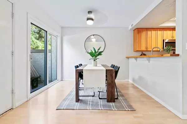 La Mesa, CA 91942,5440 Baltimore DR #90