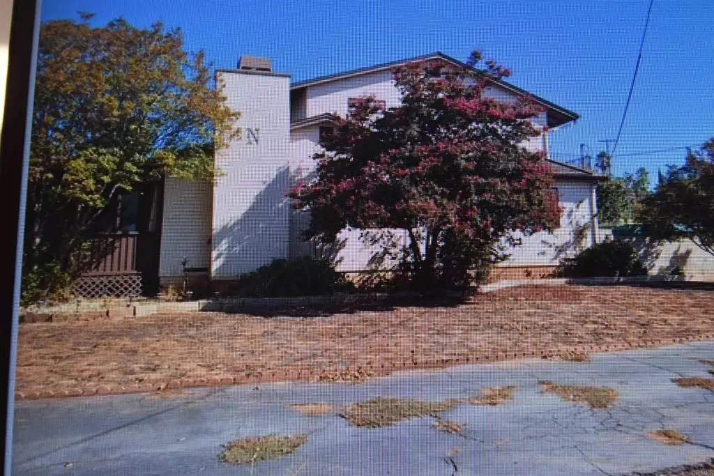 Lakeside, CA 92040,10703 Oak Creek DR