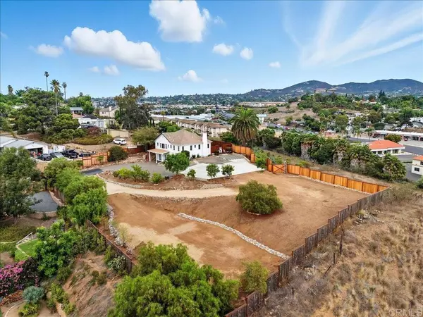 Vista, CA 92084,1015 Anza AVE