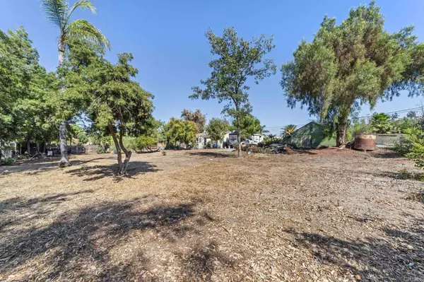 Santee, CA 92071,8756 Cottonwood AVE