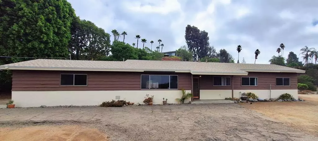 10979 Skywood DR, El Cajon, CA 92020
