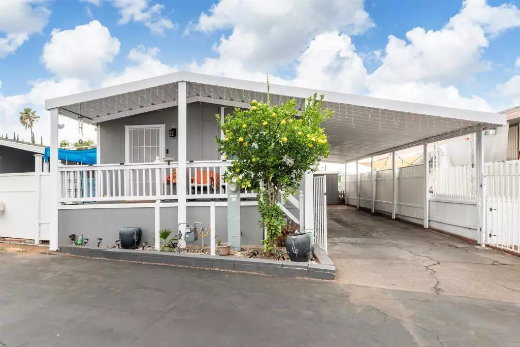 El Cajon, CA 92021,351 E Bradley #74