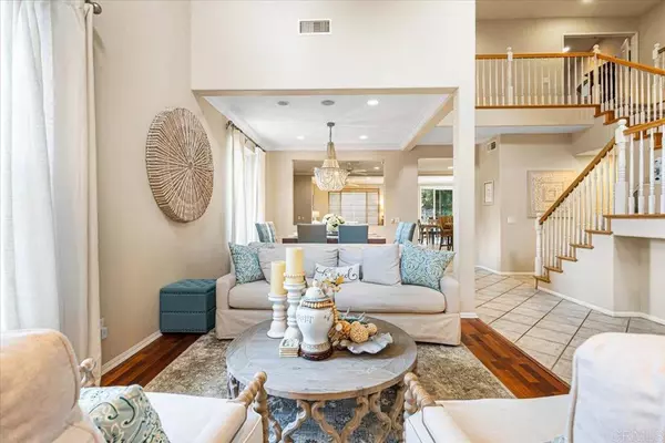 San Diego, CA 92130,5049 Ruette De Mer