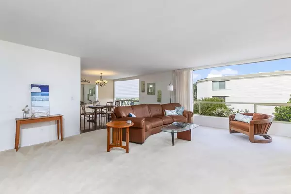 San Diego, CA 92106,2915 Lawrence St. #8