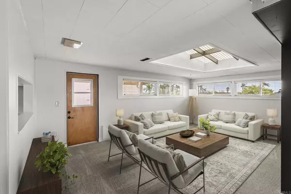 Chula Vista, CA 91911,52 E L Street